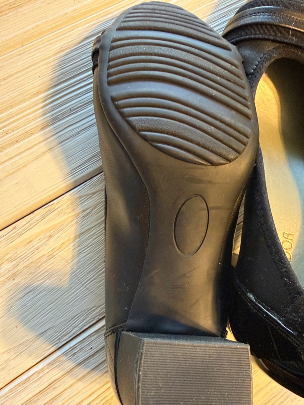 Jenn Ardor Black Women's Pointed Cap-Toe Heels - Picture 5 of 5